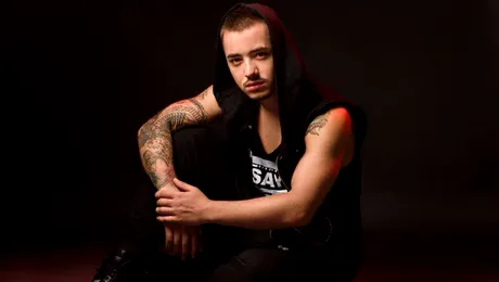 Adrian Ţuţu, câştigătorul primei ediţii „Românii au talent”, a rămas fără cei 120.000 de euro! Află  ce a făcut cu ei!