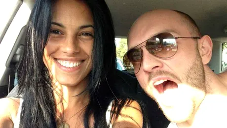 Bordea s-a căsătorit. Uite ce soţie frumoasă are!