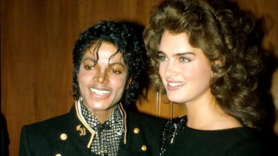 Michael Jackson a vrut sa adopte un copil roman, cu Brooke Shields