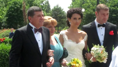 Lucian Bute s-a căsătorit cu Elena Aprozeanu: „Acum sunt fericit”