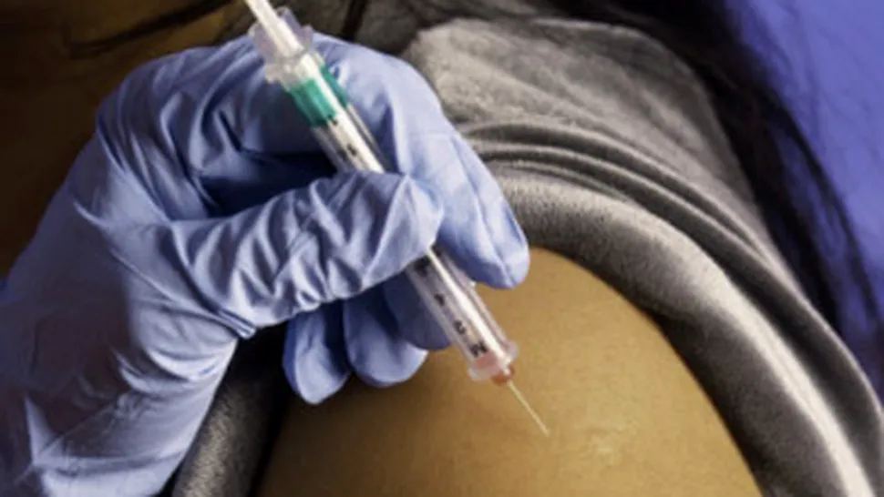 A inceput vaccinarea fetitelor de clasa a patra impotriva HPV