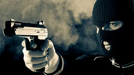 S-a întrerupt din jaf ca să alăpteze copilul