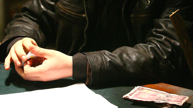 Bogdan Malaele il interpreteaza pe Titel Pangica (Horatiu Malaele) la 20 de ani