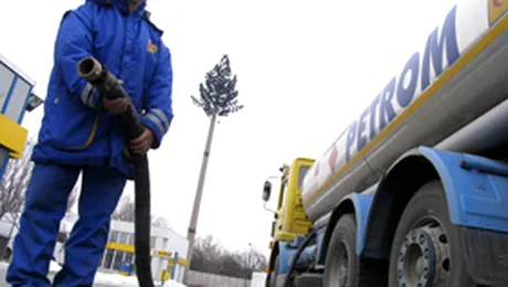 Petrom a scumpit benzina si motorina