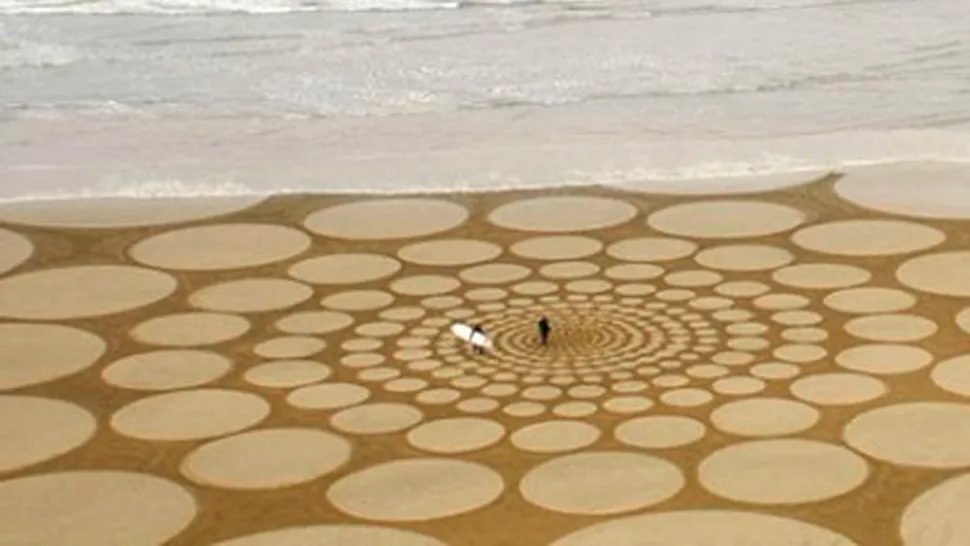 Unii fac plaja pe nisip, altii il transforma in arta!  (Poze & Video)