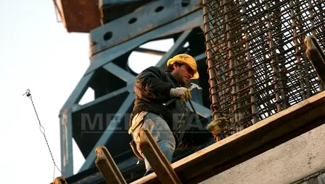 Romanii din Marea Britanie au trimis multi bani in tara, in 2010