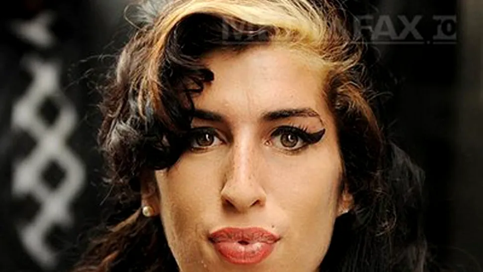 Amy Winehouse gateste sobolani dupa reteta lui Quincy Jones