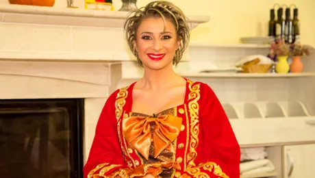 Anamaria Prodan, în costum de epocă purtate la ”Poftiţi la muncă” – FOTO