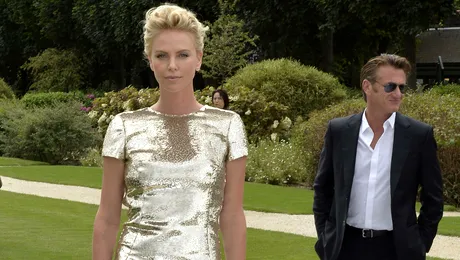 Sean Penn, decis să-l adopte pe fiul actriţei Charlize Theron