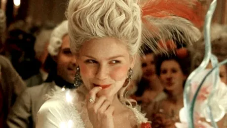 Pe ce cheltuie milioanele Familia Regală britanică