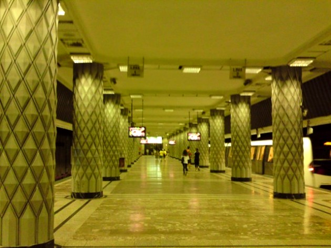 statia de metrou Politehnica