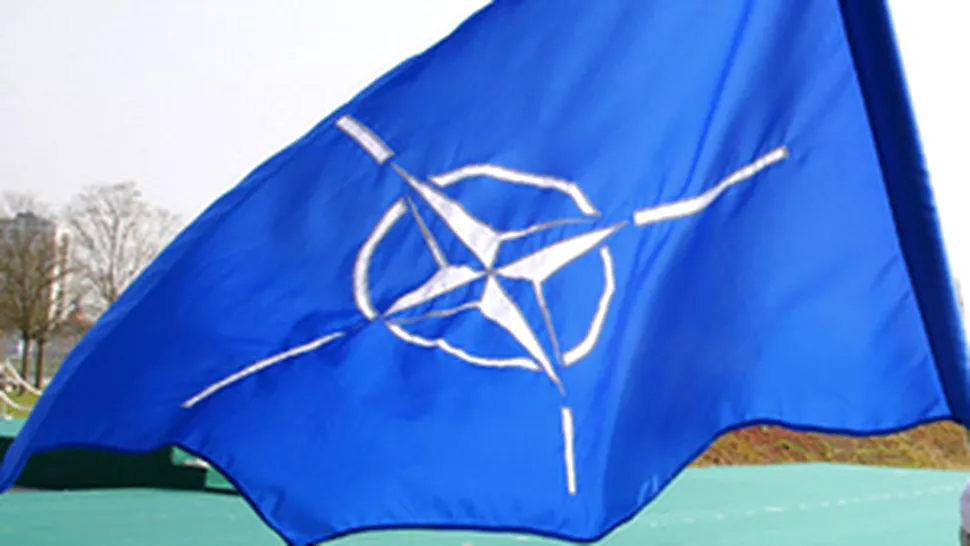 NATO a expulzat doi diplomati rusi