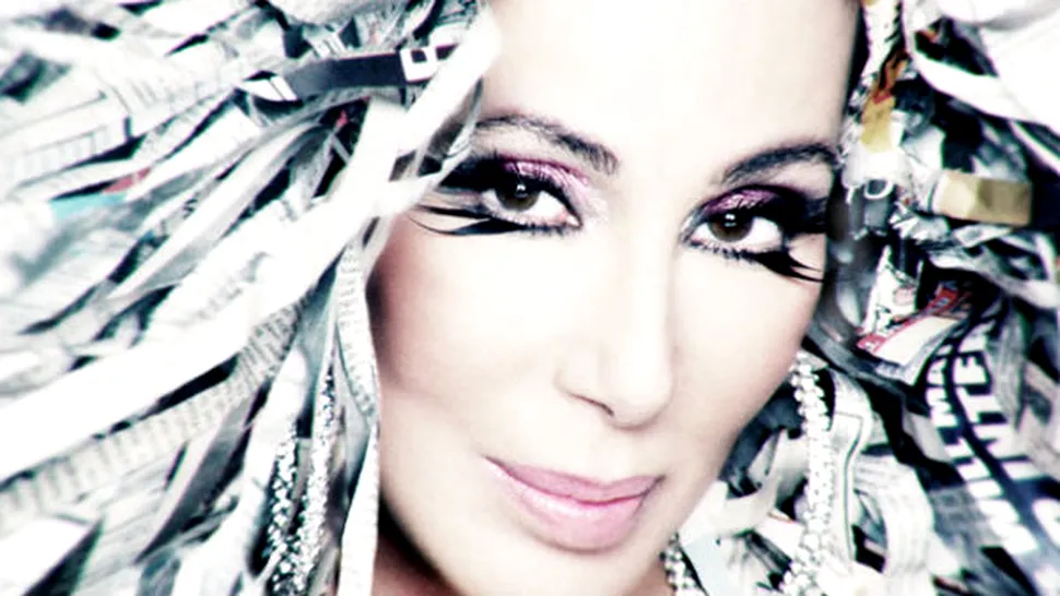 Cher revine în topurile muzicale după o pauză de 12 ani