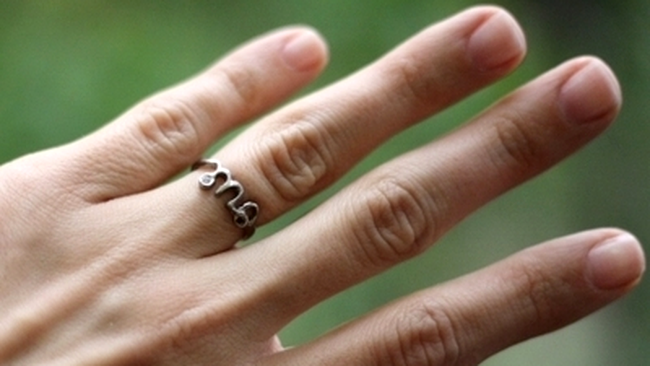 Dana Rogoz inel de logodna