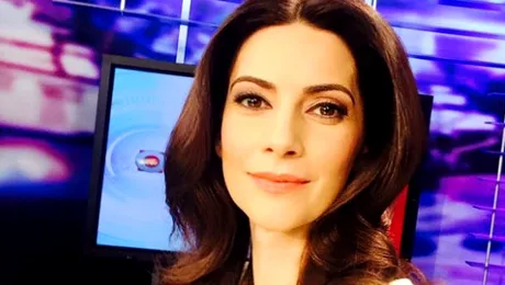 Ce face Andreea Berecleanu în redacţie, înainte să intre în direct!
