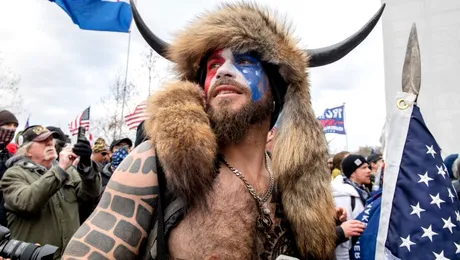 HBO produce un documentar despre invazia Capitoliului