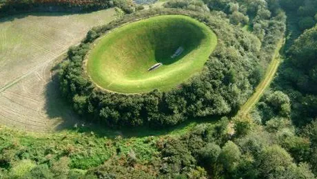 Craterul-grădină din Irlanda al lui James Turrell (Poze)