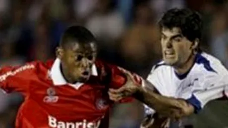 Viana si Flores au ajuns la Cluj: „Vrem sa luam campionatul” (Sport.ro)