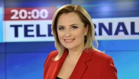 Cum arată în costum de baie ştirista TVR Monica Ghiurco!