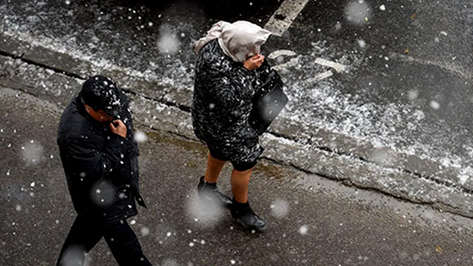 Meteorologii anunță lapoviță și ninsori de vineri până duminică, în mai multe zone ale țării