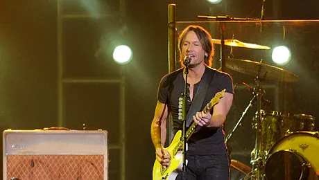 Keith Urban, sotul lui Nicole Kidman, va fi operat pe corzile vocale