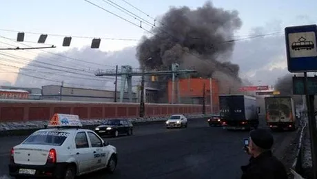 Explozia unui meteorit a zguduit Rusia. Aproape 1.000 de oameni au fost răniți (Poze & Galerie Video)