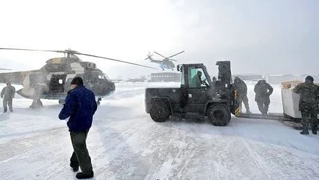 ROMÃ‚NIA ARE NEVOIE DE TINE. Pro TV, Gândul și Mediafax au ajuns la sinistrații zăpezii pentru a le oferi alimente