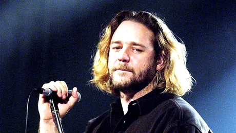 Russell Crowe, debut regizoral cu un film despre comediantul Bill Hicks