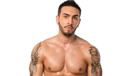 Alex Velea trăieşte o vară tra-la-la!