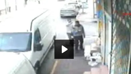 Iubirea de frate, cu gloante se imparte! (Video socant)