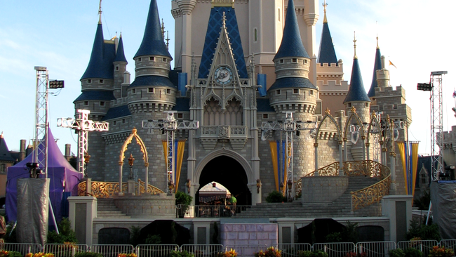 Castelul Cenusaresei de la Disney World
