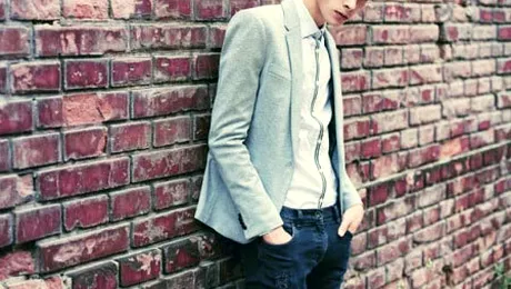 Un adolescent român a câștigat un concurs de frumusețe în Spania