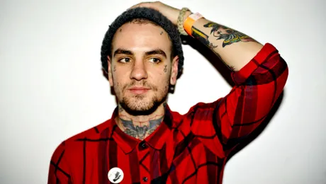 Fences a lansat videoclipul piesei Arrows, o colaborare cu Macklemore şi Ryan Lewis