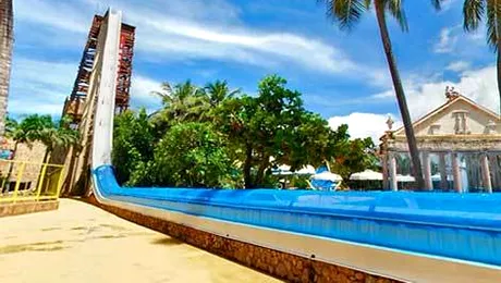 Cel mai înalt tobogan cu apă se află în Brazilia (Video)