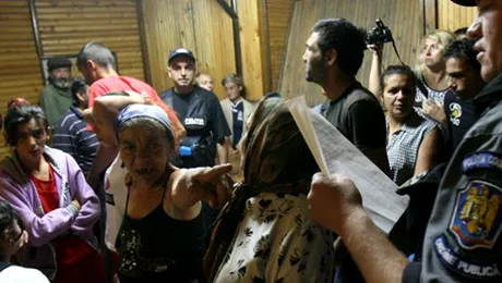 20 de familii au fost evacuate dintr-un bloc social, din cauza datoriilor