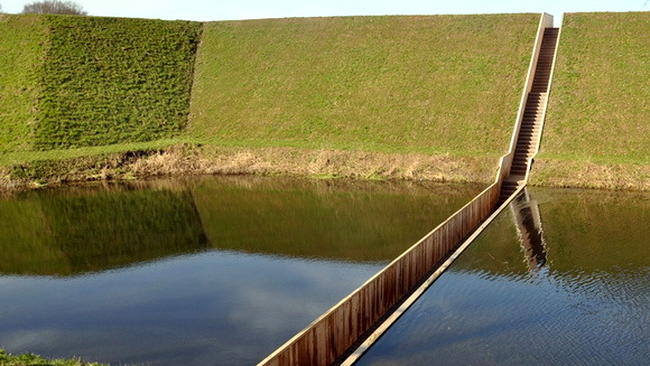 Podul lui Moise, Olanda