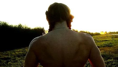 Păpușa culturistă! Bărbații sunt invidioși pe corpul ei (Poze)