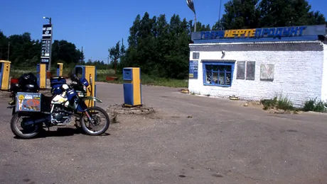 Rusia va sista exportul de petrol, in mai