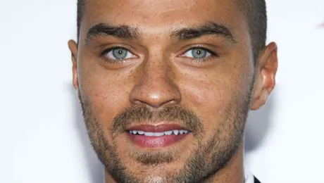 El este cel mai sexy medic din „Anatomia lui Grey”! Cum poate să arate soţia lui Jesse Williams