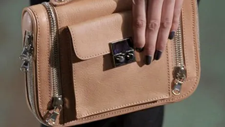 Geanta Mini, recomandarea designerilor pentru sezonul acesta! (poze)