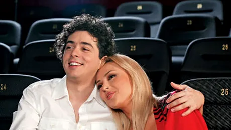 Iulia, iar te-a cerut micul Mozart de nevasta?