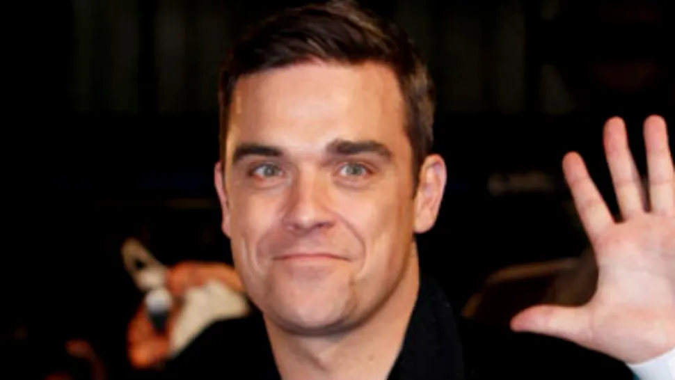 Robbie Williams, la 42 de ani. Şi-a retuşat bărbia şi e fan botox - FOTO