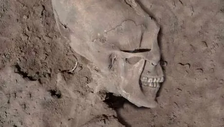Schelete de extratereștri descoperite într-un cimitir din Mexic