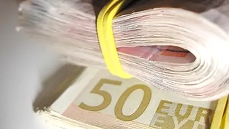 Analistii avertizeaza: un euro va fi 5 lei dupa alegeri!