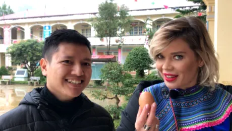 Ce face Gina Pistol în Vietnam?