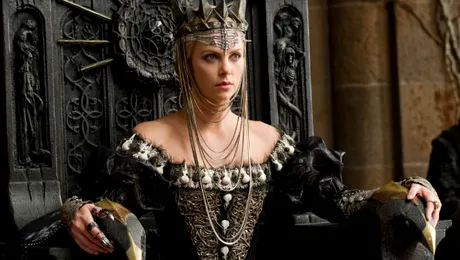 Albă ca Zăpada şi Războinicul Vânător (trailer)