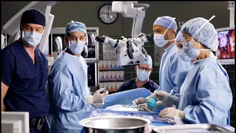 Un veteran al serialului „Grey’s Anatomy” părăsește show-ul după 12 sezoane