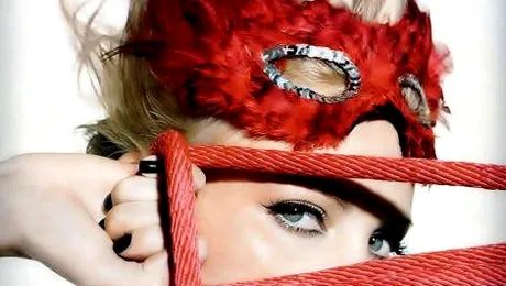 Rosu pasional, alegerea vedetelor de la Hollywood! (poze)