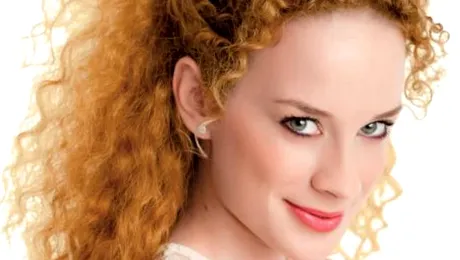 Diana Roman, actriţa din “Îngeri pierduţi”, îşi susţine iubitul la “Vocea Romaniei”