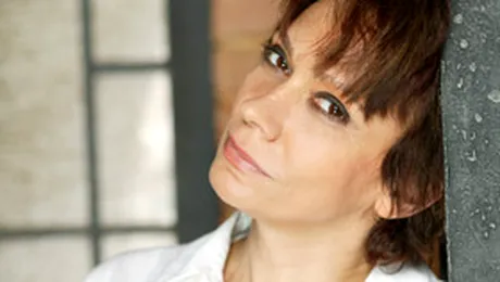 Oana Pellea va fi „Cu un pas inaintea” vrajitorului din Oz